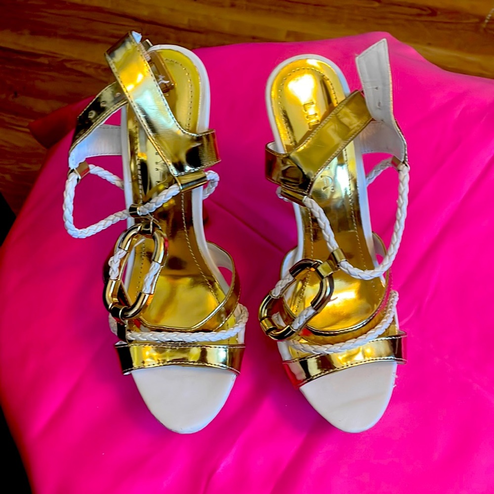 Beautiful heels  white and gold